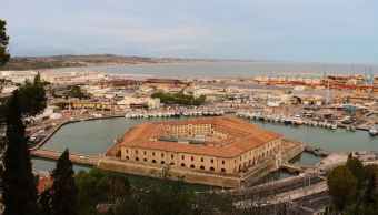 Dal mare all'entroterra, queste sono le città con il clima migliore in Italia: la classifica 2026