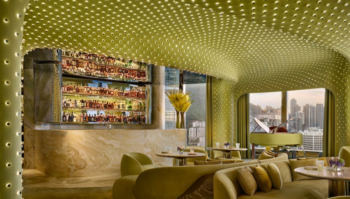 Più di 20mila luci nel ristorante verde Peridot