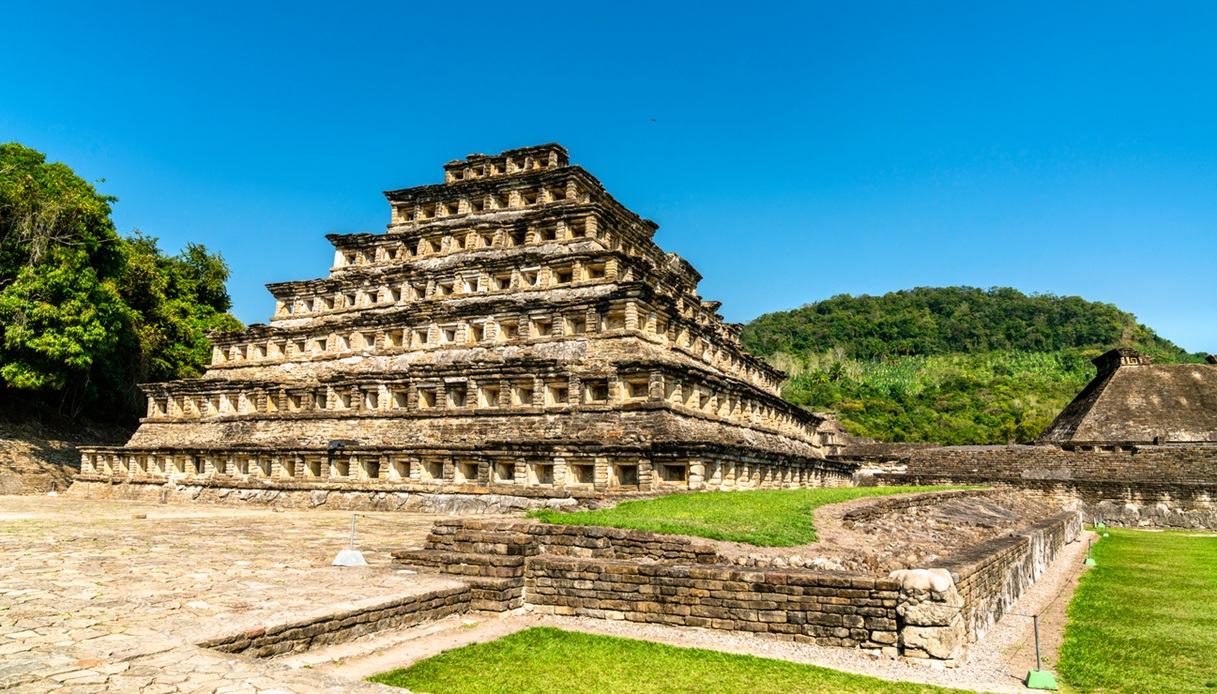 Piramide delle Nicchie nel sito archeologico El Tajin