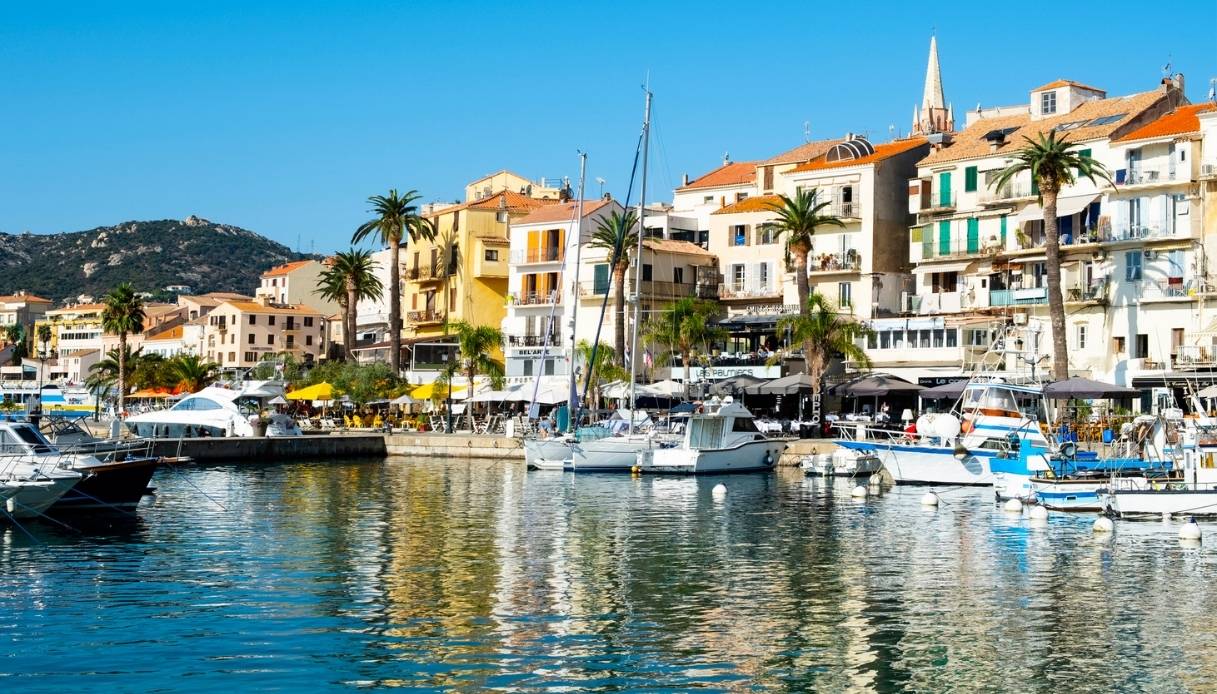 Il porto di Porto Vecchio in Francia