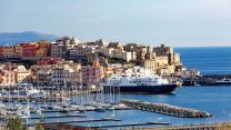 Pozzuoli, la città dei Campi Flegrei dove l’Antica Roma incontra il mare