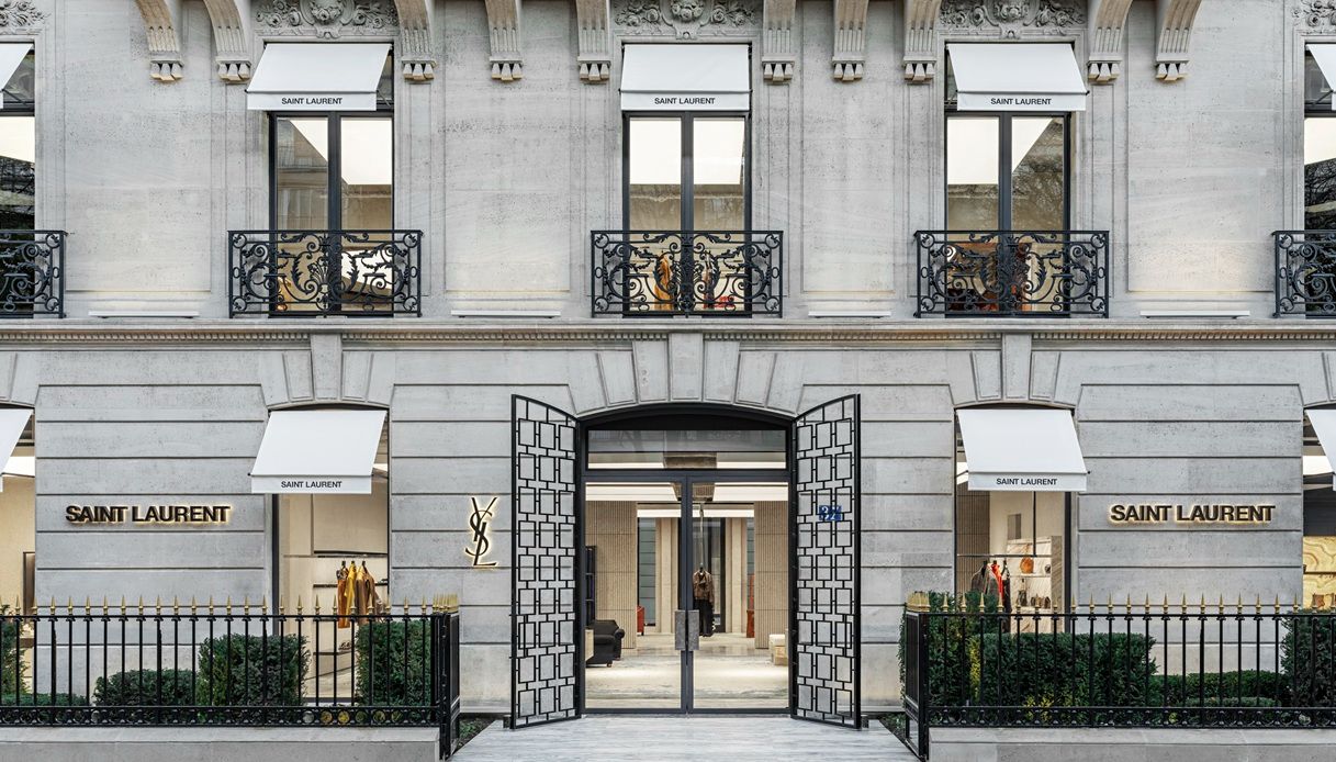 Saint Laurent Montaigne a Parigi