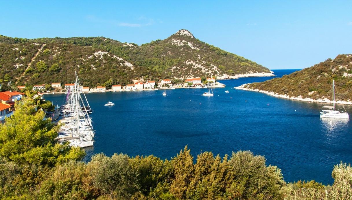 Baia zaklopatica sull'isola croata di Lastovo
