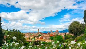 Prezzi pazzi dell’estate: le città italiane toccano cifre da record