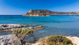 Estate nelle isole greche fuori dai radar: quale scegliere con le nuove offerte easyJet