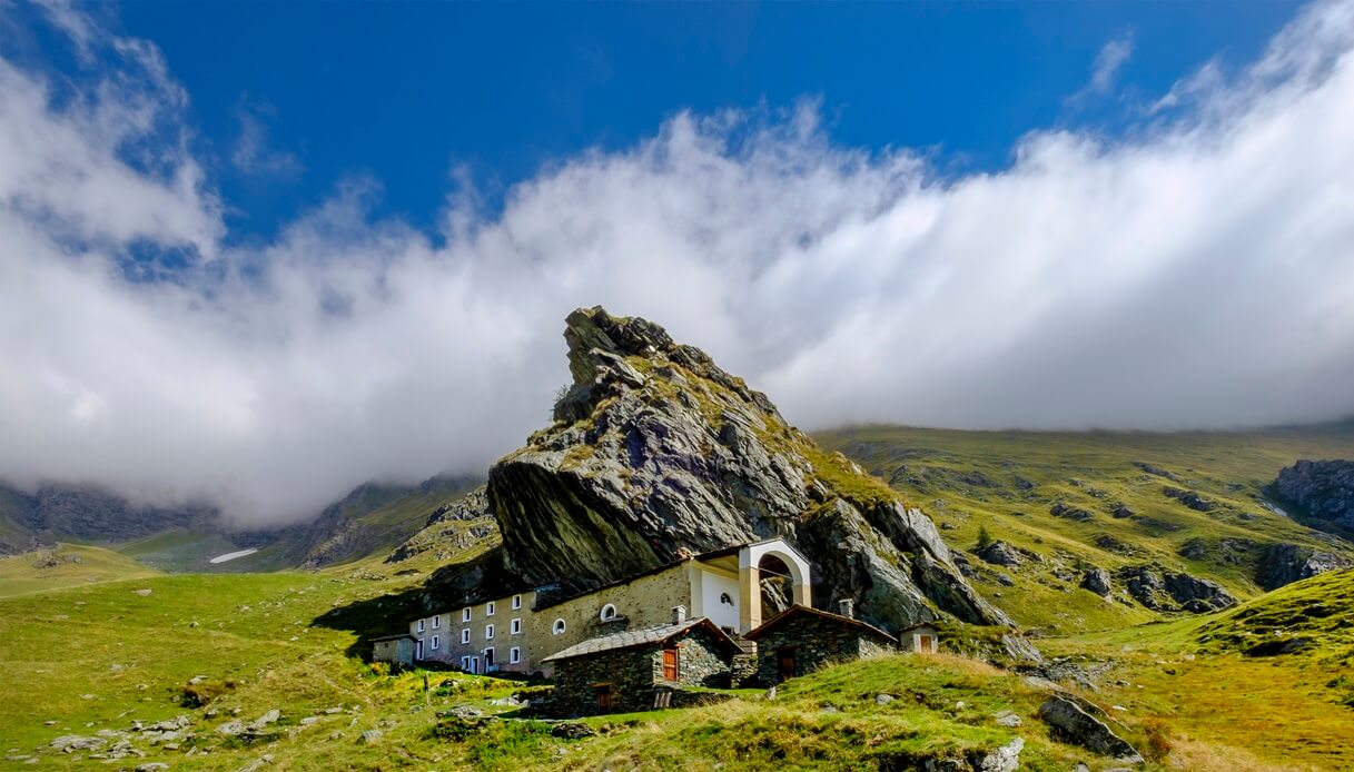 Il Parco Nazionale del Gran Paradiso in estate: escursioni tra ghiacciai e fauna alpina