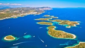 Un’isola selvaggia è in vendita in Croazia a un prezzo folle: benvenuti a Mali Kosmać