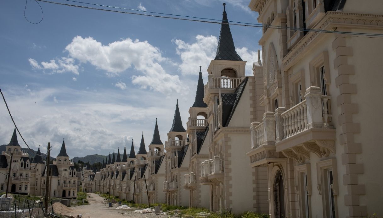 Burj Al Babas e i suoi castelli abbandonati