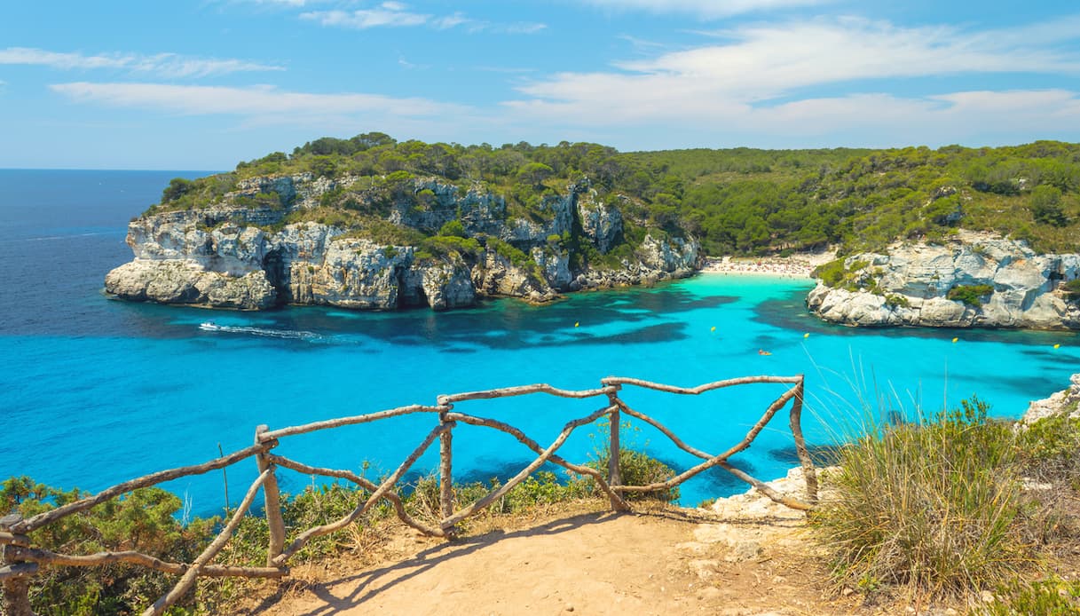 Vacanze estive dell’ultimo minuto, Vueling lancia una promo per volare in tutta Europa