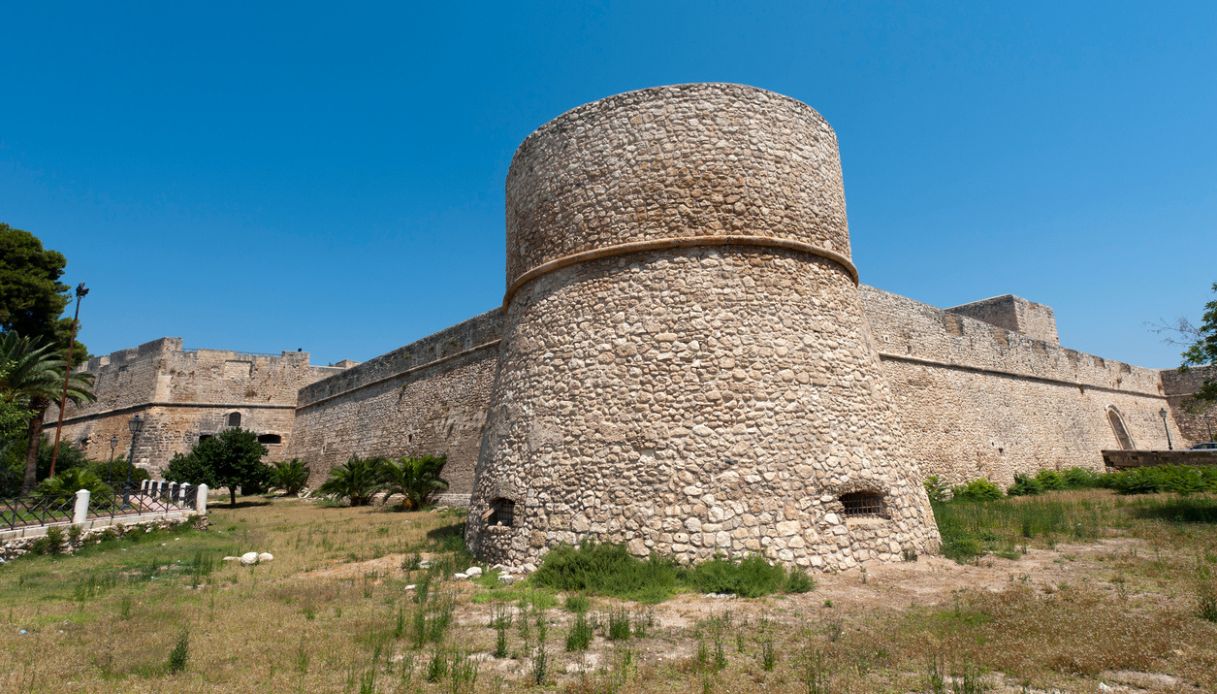 Il maestoso Castello di Manfredonia, Puglia