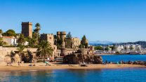 Un capolavoro nato dall’amore di due artisti visionari (e affacciato sul Mediterraneo): il Castello di La Napoule