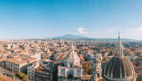 Catania misteriosa e affascinante: le tappe imperdibili nel nuovo romanzo di Cristina Cassar Scalia