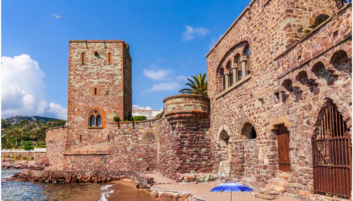 Dettagli del Castello di La Napoule, Costa Azzura