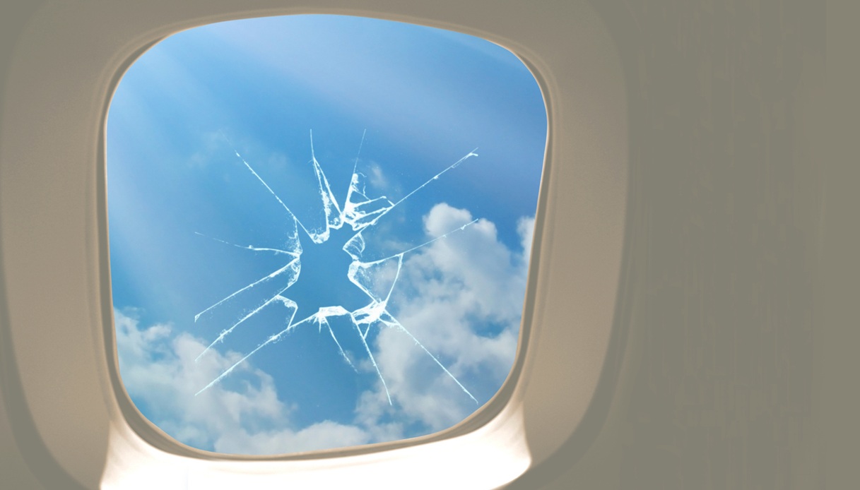 Finestrino aereo rotto: perché è rarissimo