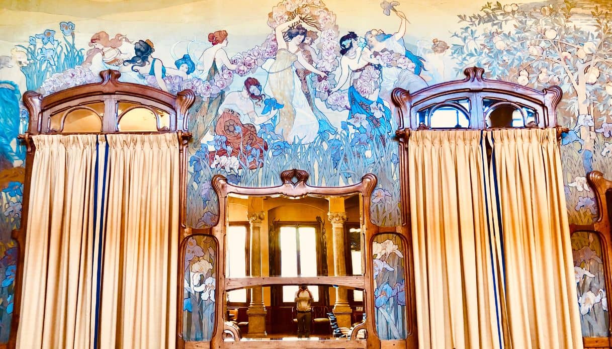 Interno stile Liberty dell'Hotel Villa Igiea a Palermo