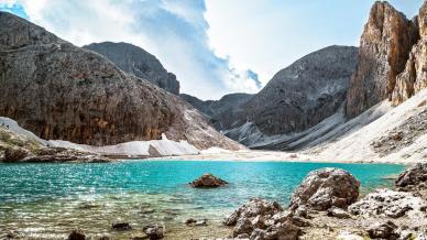 I laghi alpini più belli d’Italia da raggiungere a piedi in estate: 5 specchi d’acqua oltre i 2000 metri