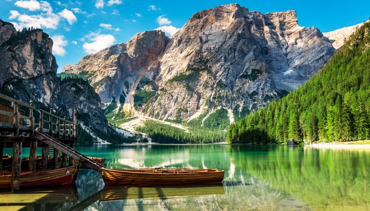 Lago di Braies in estate