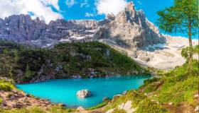 Ticket d’ingresso sulle Dolomiti come a Venezia? La proposta contro l’overtourism