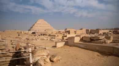 L’Egitto continua a stupire: trovate tre antiche tombe nella necropoli di Saqqara