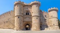 La fortezza risorta dalle ceneri: viaggio nel cuore medievale di Rodi per scoprire il Palazzo del Gran Maestro