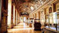 Riapre la Galleria di Apollo al Louvre dopo il furto…ma senza gioielli