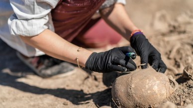 Una scoperta incredibile sotto il pastificio: riaffiora una necropoli inaspettata