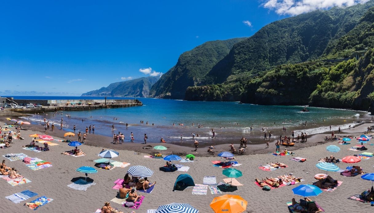 Seixal Beach, la spiaggia di Madeira