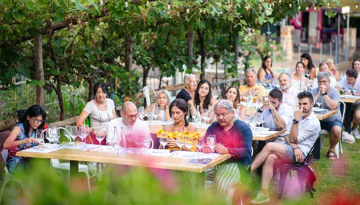 Dagli strozzapreti allo yogurt, dalle patate al miele, le sagre e gli eventi del weekend 4-5 luglio 2026 in Italia