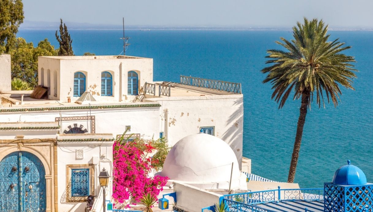 Vista su Sidi Bou Sa&iuml;d in Tunisia