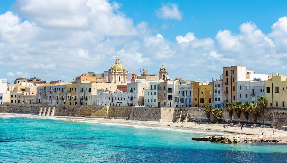 Passeggiata e spiaggia a Marsala