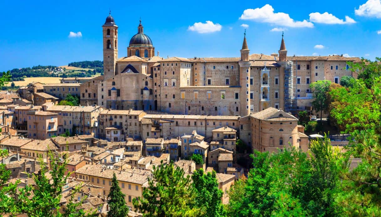 Veduta del centro di Urbino, Marche