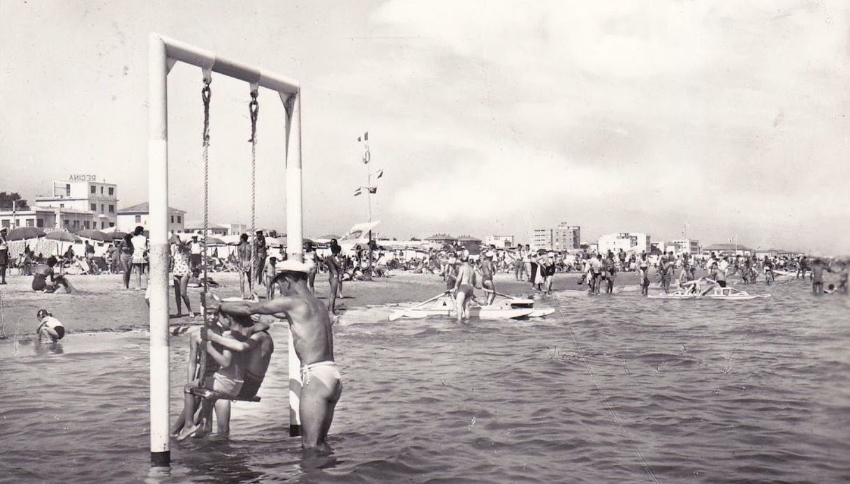 Altalena sul mare a Rimini