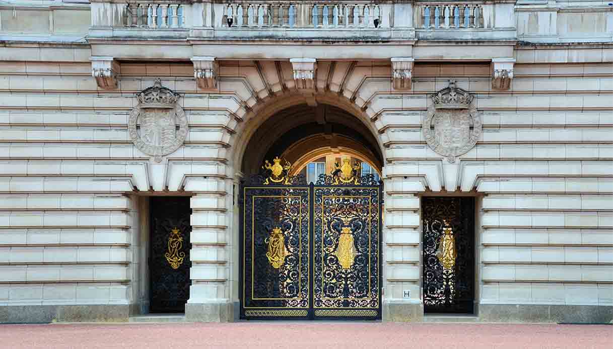 buckingham-palace