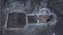 Case Pente riscrive la storia della Valle Peligna: scoperti un villaggio dell’Età del Bronzo e terme romane