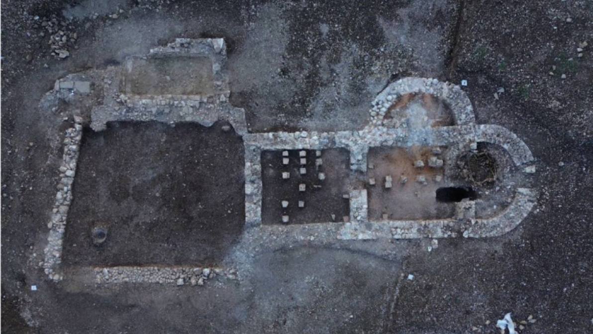 Case Pente riscrive la storia della Valle Peligna: scoperti un villaggio dell’Età del Bronzo e terme romane