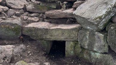 Nascosta per secoli, riemerge una spettacolare Tomba dei Giganti in Sardegna