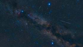 Il Triangolo Estivo illumina i cieli di luglio: dove ammirare gli spettacoli più belli