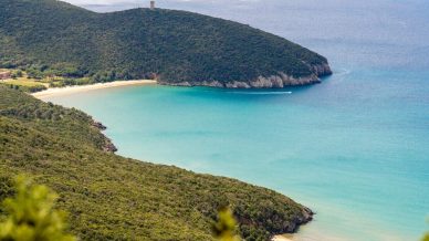 Cala di Forno, il trekking marittimo nel Parco della Maremma verso una spiaggia spettacolare