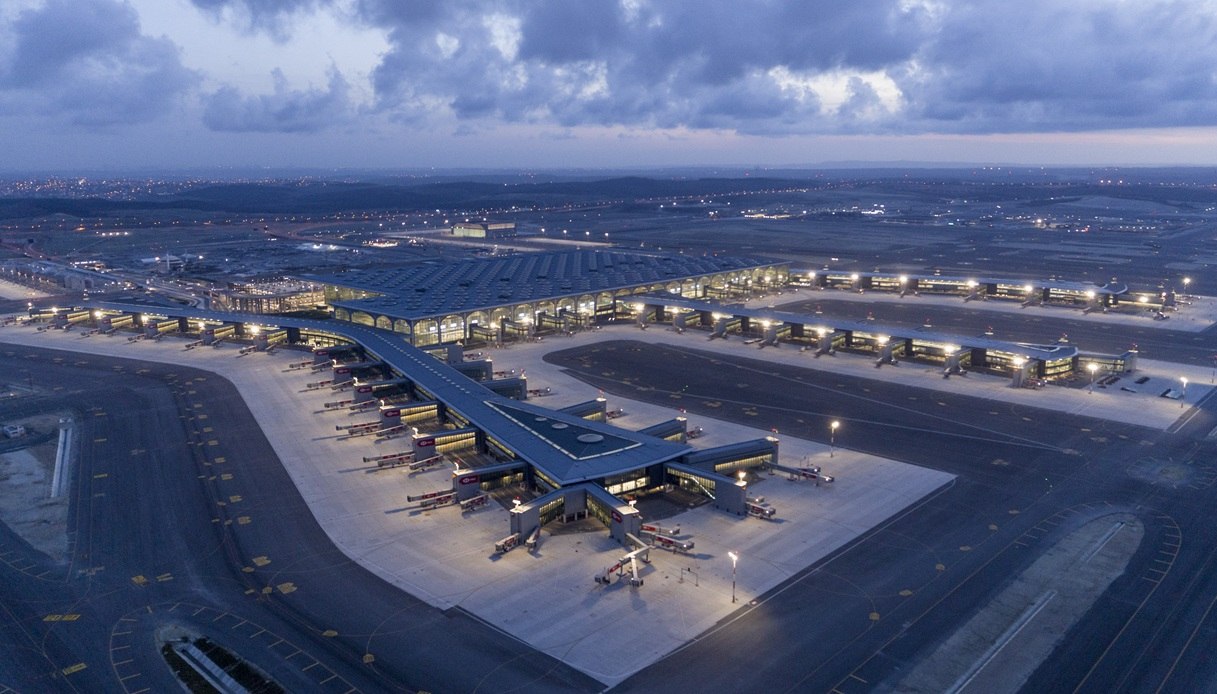 Questi sono gli aeroporti con il maggior numero di voli diretti: nella nuova classifica spiccano due italiani