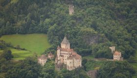 Nel Nord Italia c’è la roccaforte dei sogni di Oswald von Wolkenstein: il magnifico Castel Trostburg