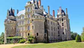 Il castello più alto d’Europa è lo Château de Brissac, il “Gigante della Loira”