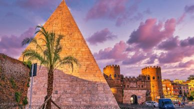 La piramide Cestia di Roma riapre, come visitarla gratis e tutte le novità