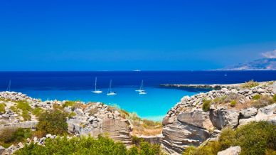 Favignana, la farfalla sul mare diventata l’Itaca di Nolan