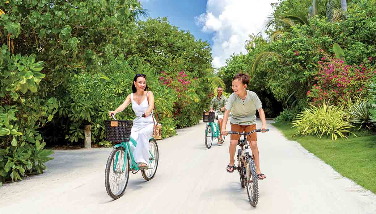 KANIFUSHI-MALDIVE-bicicletta