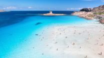 La Pelosa incanta il mondo: è tra le 50 spiagge più belle del 2026