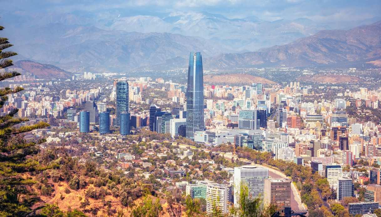 https://siviaggia.it/wp-content/uploads/sites/2/2026/08/Santiago-del-Cile.jpg