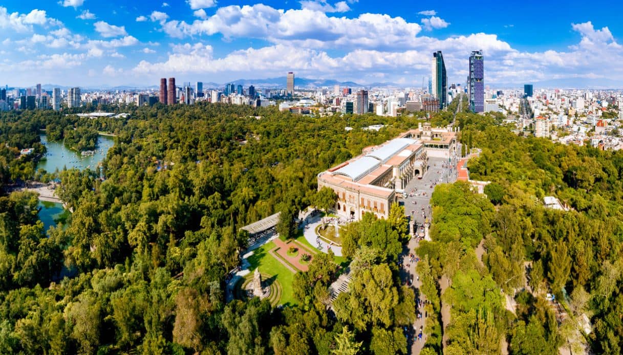 Veduta aerea dello skyline di Citt&agrave; del Messico dal Parco Chapultepec