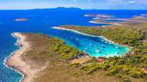 Il volto più genuino dell’Adriatico è qui: Sveti Klement, l’isola dove l’unico suono è il canto delle cicale