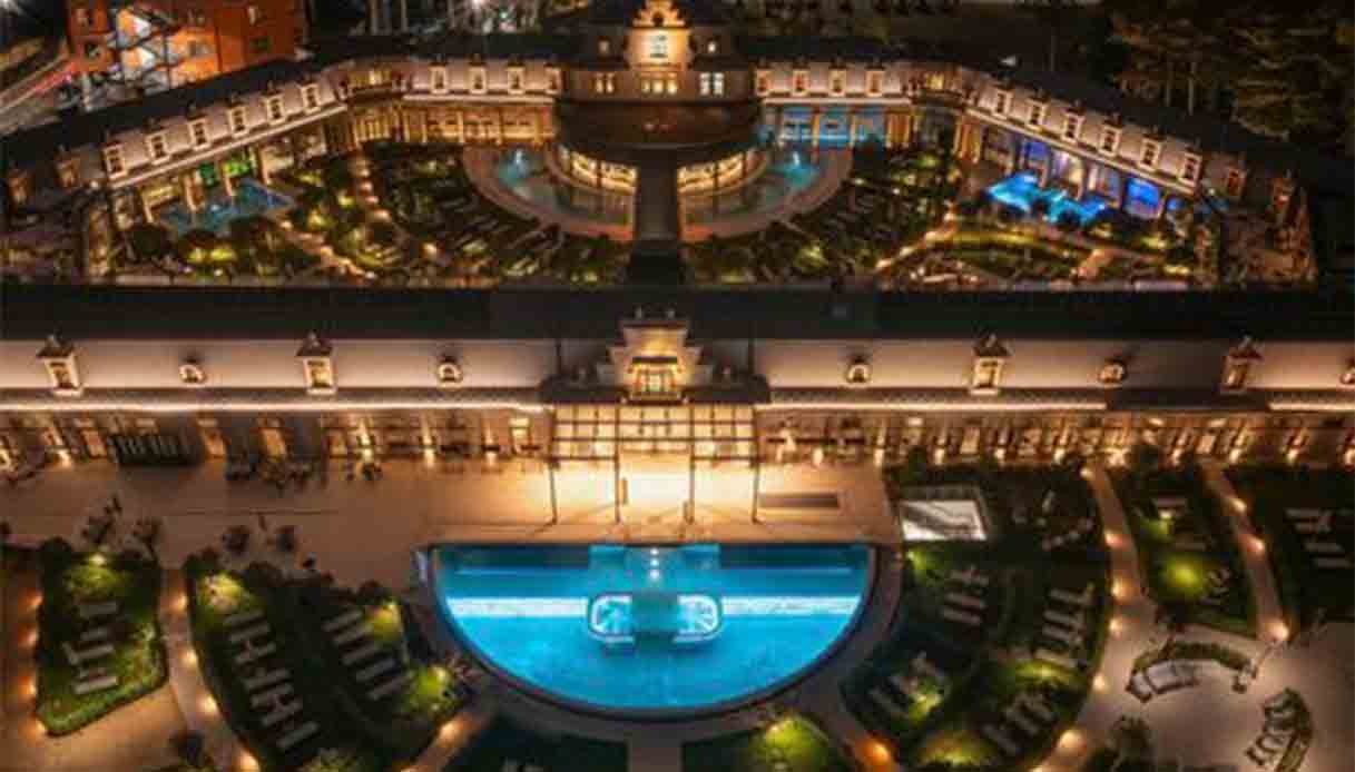 Terme-De-Montel-by-night