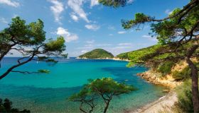 Tutti pazzi per le vacanze a settembre: le destinazioni più gettonate in Italia e all’estero